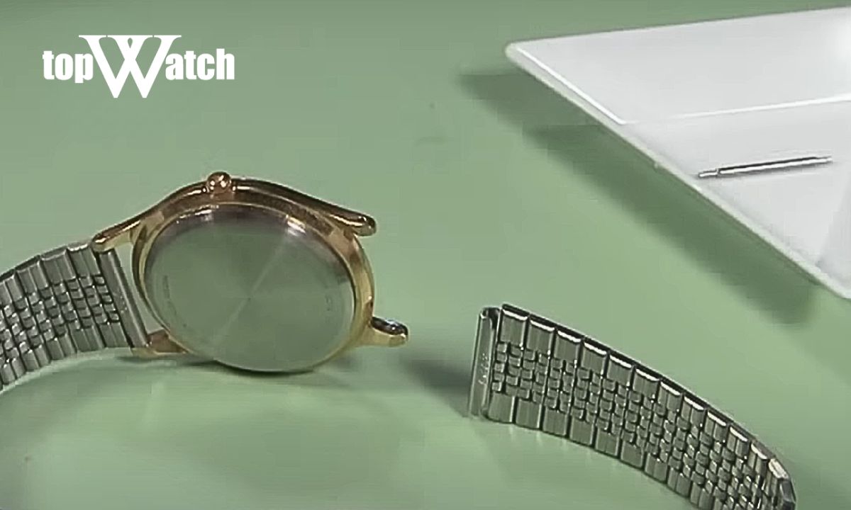 bước 3 thay dây đồng hồ mang tai có lỗ