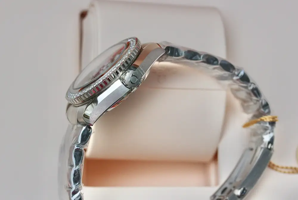 Đồng Hồ Omega Seamaster Planet Ocean Co-Axial 232.15.38.20.01.001 (23215382001001) Đồng Hồ Omega Seamaster Planet Ocean Co-Axial 232.15.38.20.01.001 (23215382001001) - Ảnh 6