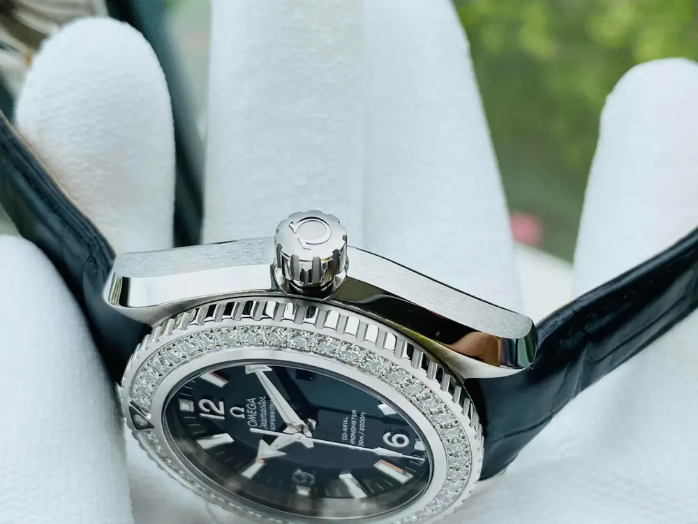 Đồng Hồ Omega Seamaster Planet Ocean Co-Axial 232.18.38.20.01.001 (23218382001001) Đồng Hồ Omega Seamaster Planet Ocean Co-Axial 232.18.38.20.01.001 (23218382001001) - Ảnh 6