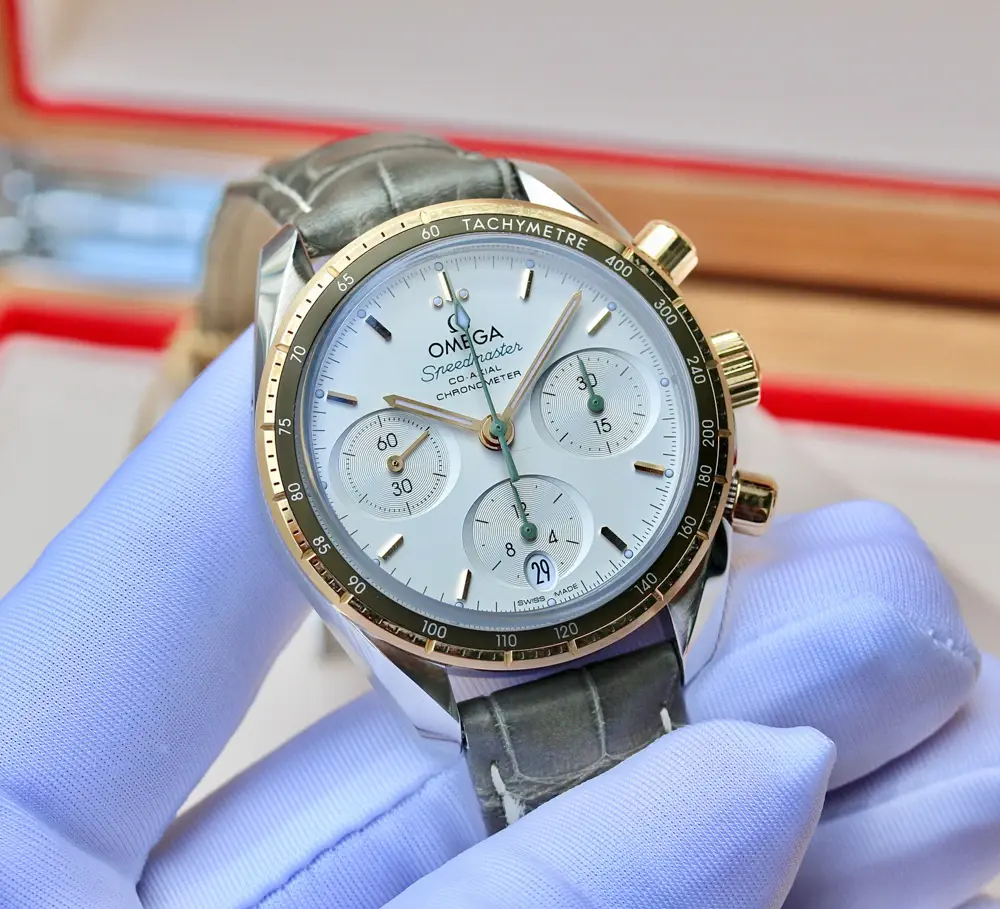 Đồng Hồ Omega Speedmaster Co-Axial 324.23.38.50.02.001 (32423385002001) Đồng Hồ Omega Speedmaster Co-Axial 324.23.38.50.02.001 (32423385002001) - Ảnh 2