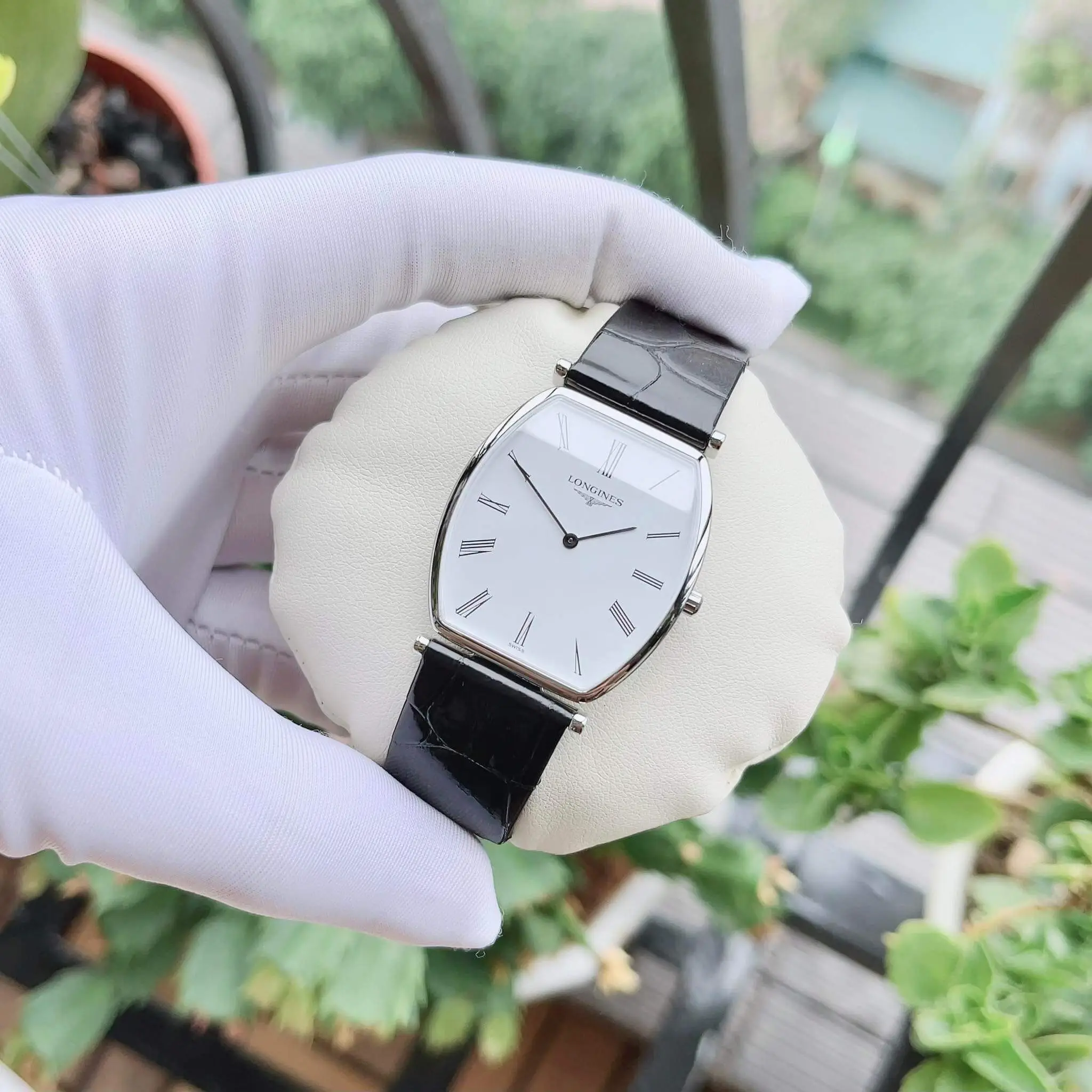 Đồng Hồ Longines La Grande Classique L4.705.4.11.2 (L47054112) Đồng Hồ Longines La Grande Classique L4.705.4.11.2 (L47054112) - Ảnh 10