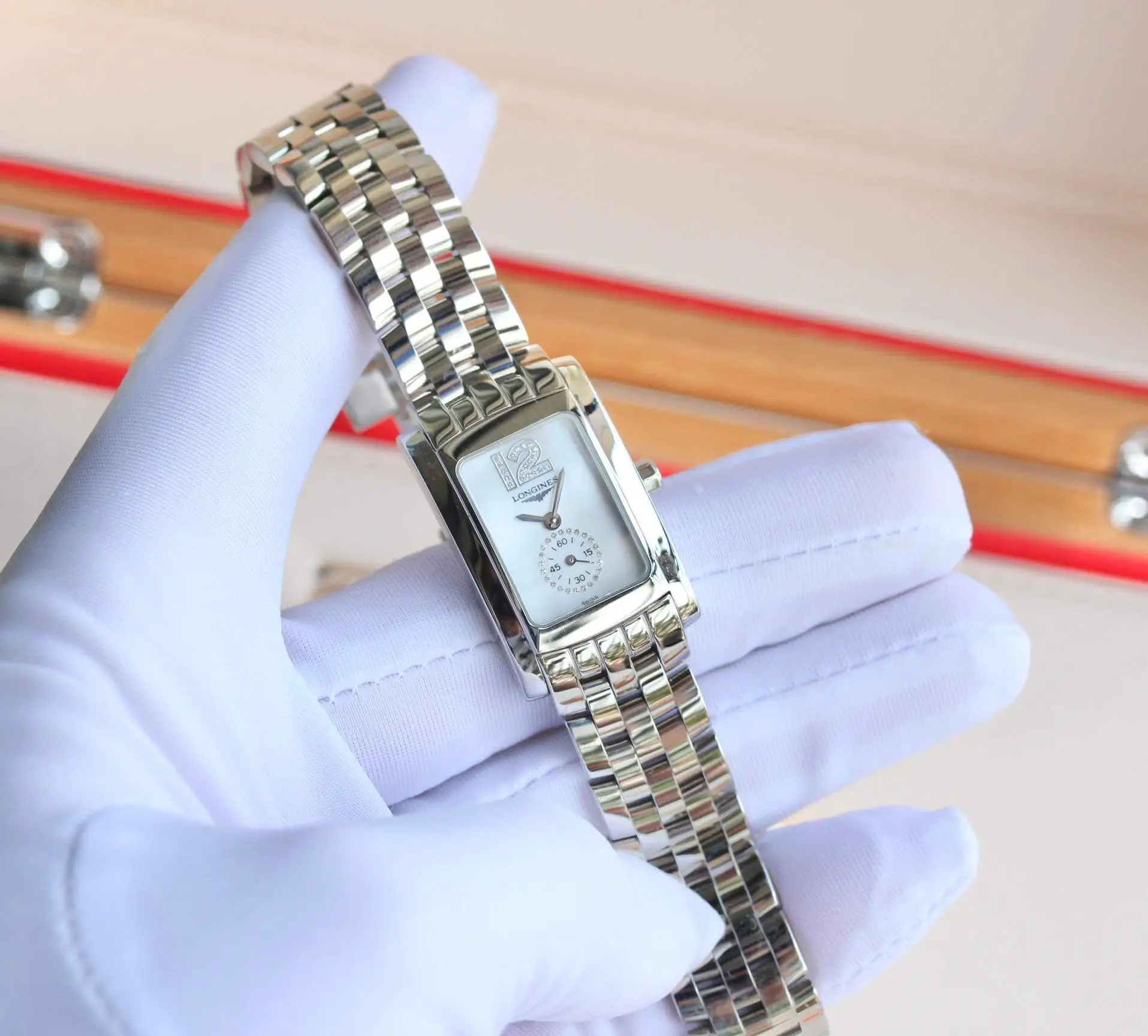Đồng Hồ Longines Dolce Vita L5.155.4.85.6 (L51554856) Longines Dolce Vita L5.155.4.85.6 (L51554856)
