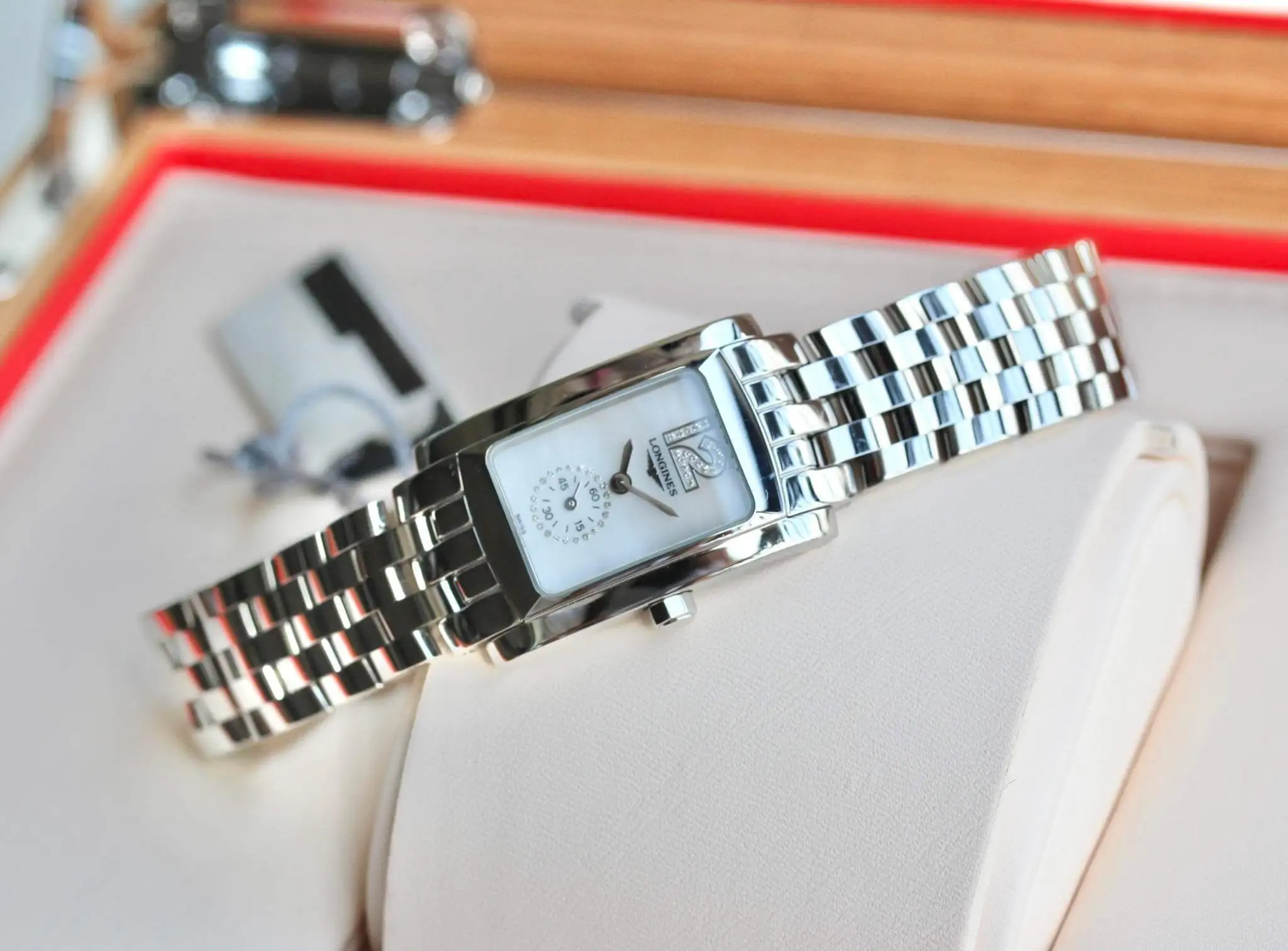 Đồng Hồ Longines Dolce Vita L5.155.4.85.6 (L51554856) Longines Dolce Vita L5.155.4.85.6 (L51554856)