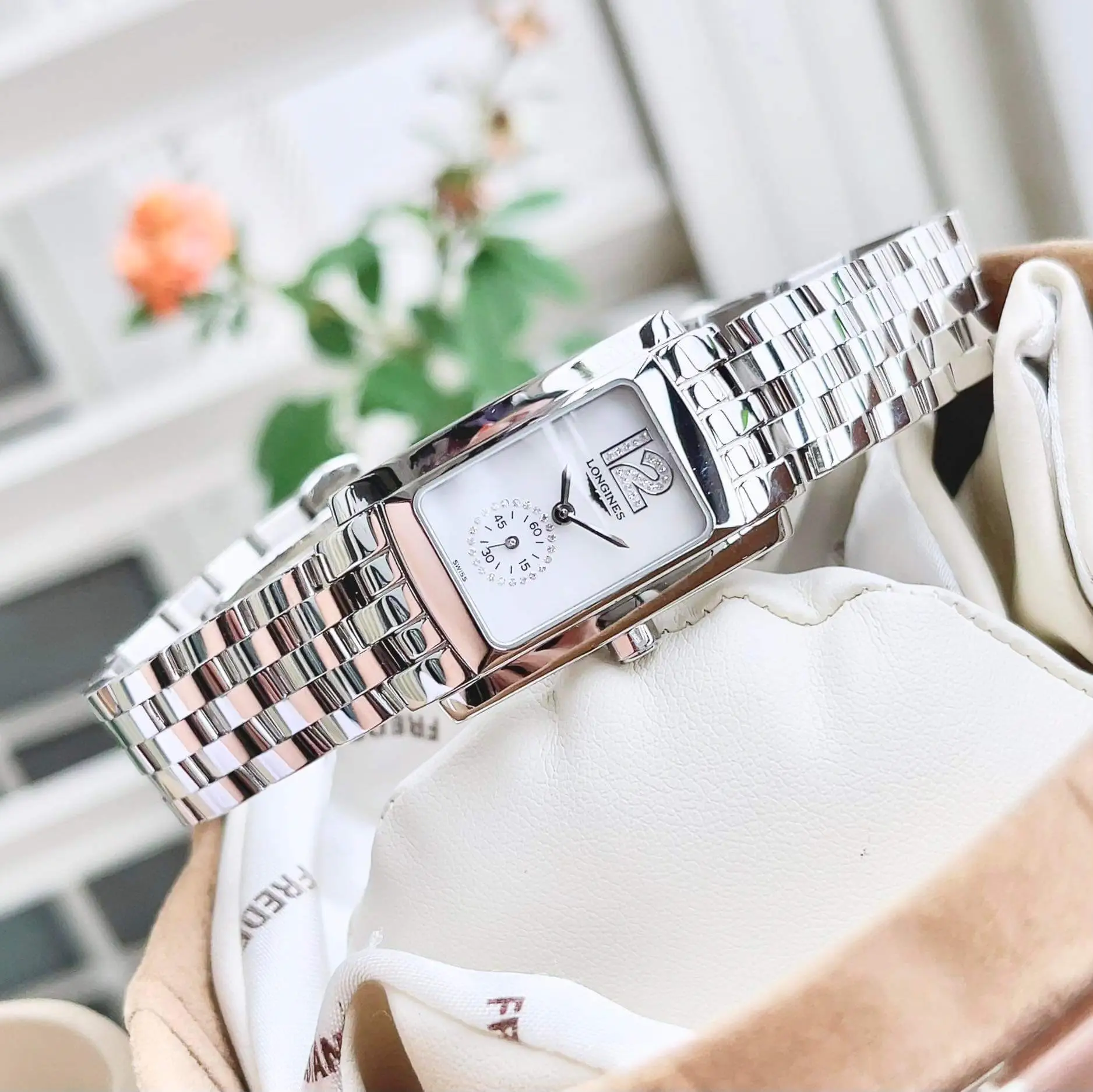 Đồng Hồ Longines Dolce Vita L5.155.4.85.6 (L51554856) Longines Dolce Vita L5.155.4.85.6 (L51554856)
