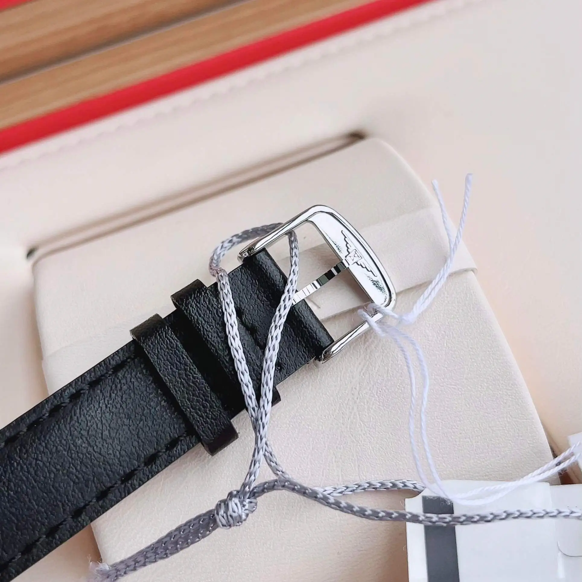 Đồng Hồ Longines Equestrian Horseshoe L6.137.4.57.0 (L61374570) Đồng Hồ Longines Equestrian Horseshoe L6.137.4.57.0 (L61374570) - Ảnh 6