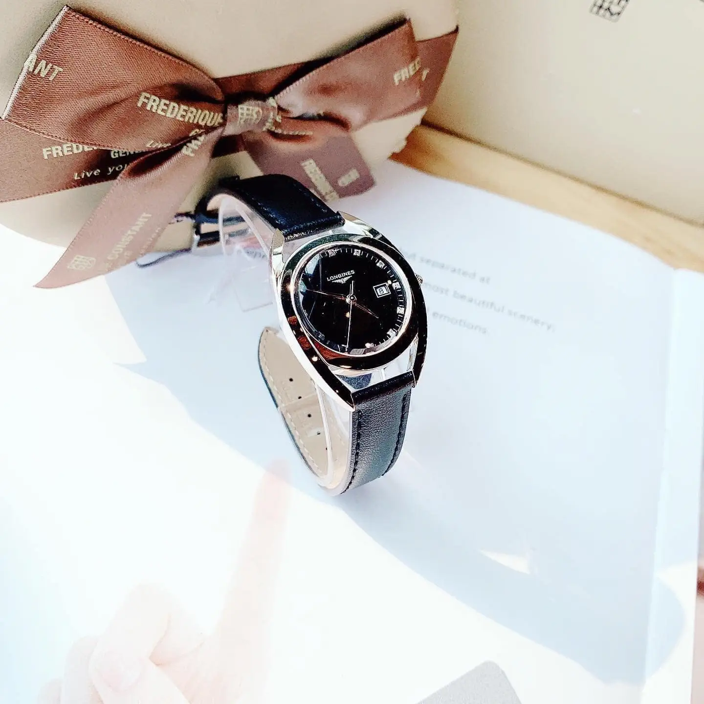 Đồng Hồ Longines Equestrian Horseshoe L6.137.4.57.0 (L61374570) Đồng Hồ Longines Equestrian Horseshoe L6.137.4.57.0 (L61374570) - Ảnh 5