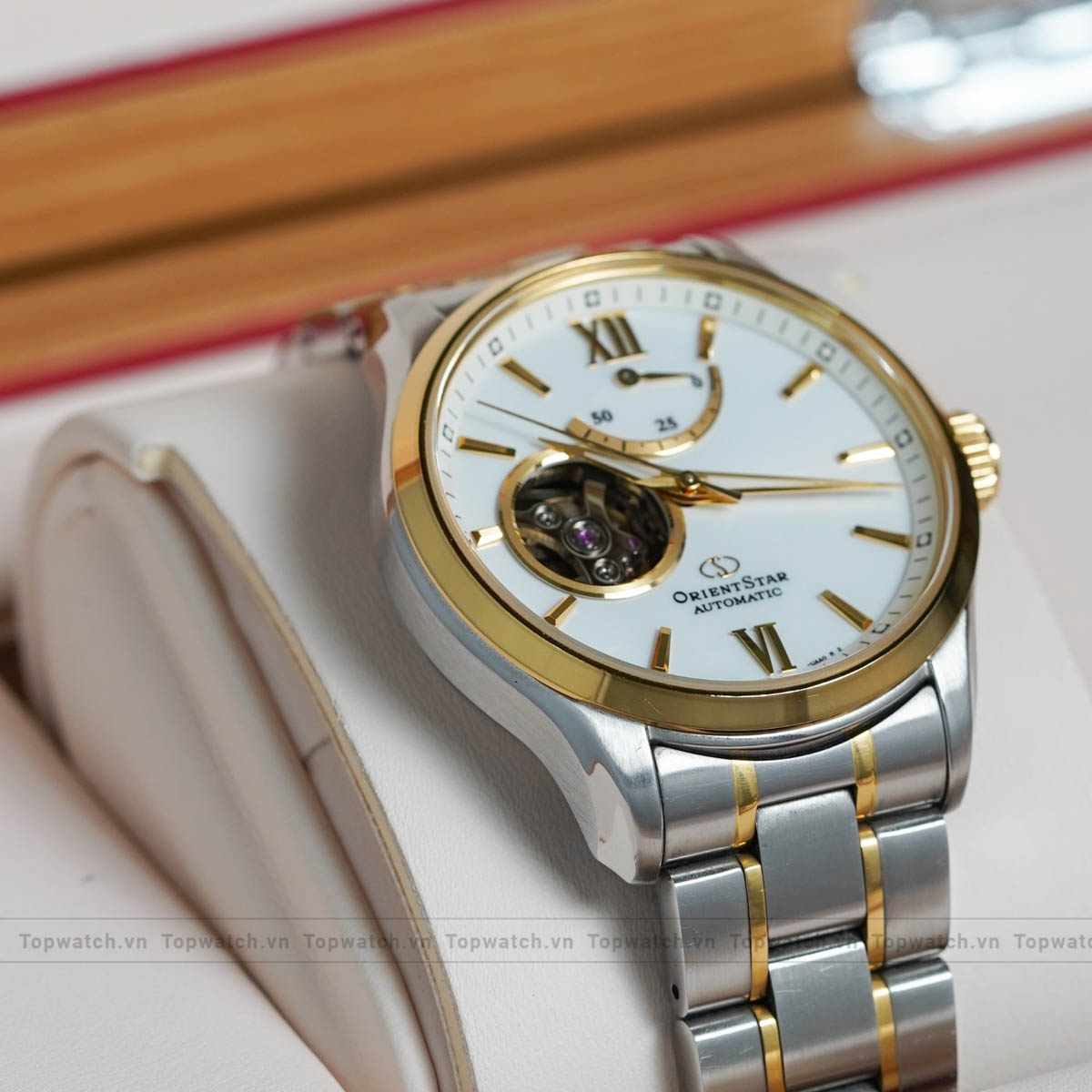Đồng hồ Orient Star Semi Skeleton RE-AT0004S00B Đồng hồ Orient Star Semi Skeleton RE-AT0004S00B - Ảnh 3