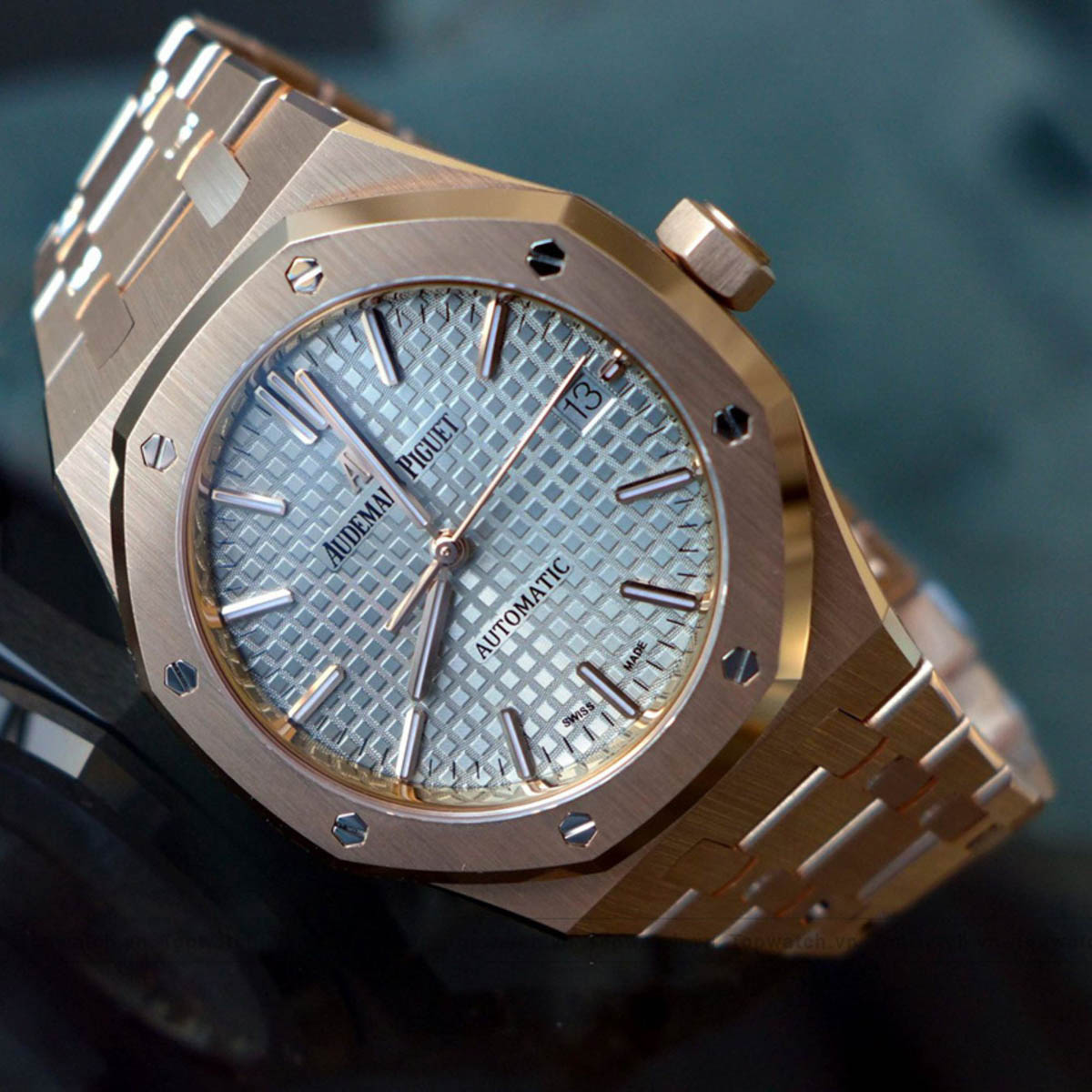 Đồng hồ Audemars Piguet Royal Oak Selfwinding 15450OR.OO.1256OR.01 Đồng hồ Audemars Piguet Royal Oak Selfwinding 15450OR.OO.1256OR.01 - Ảnh 3