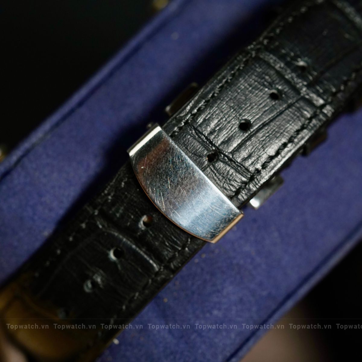 Đồng hồ A Le Marquand Diamond Power Reserve GMT Automatic Đồng hồ A Le Marquand Diamond Power Reserve GMT Automatic