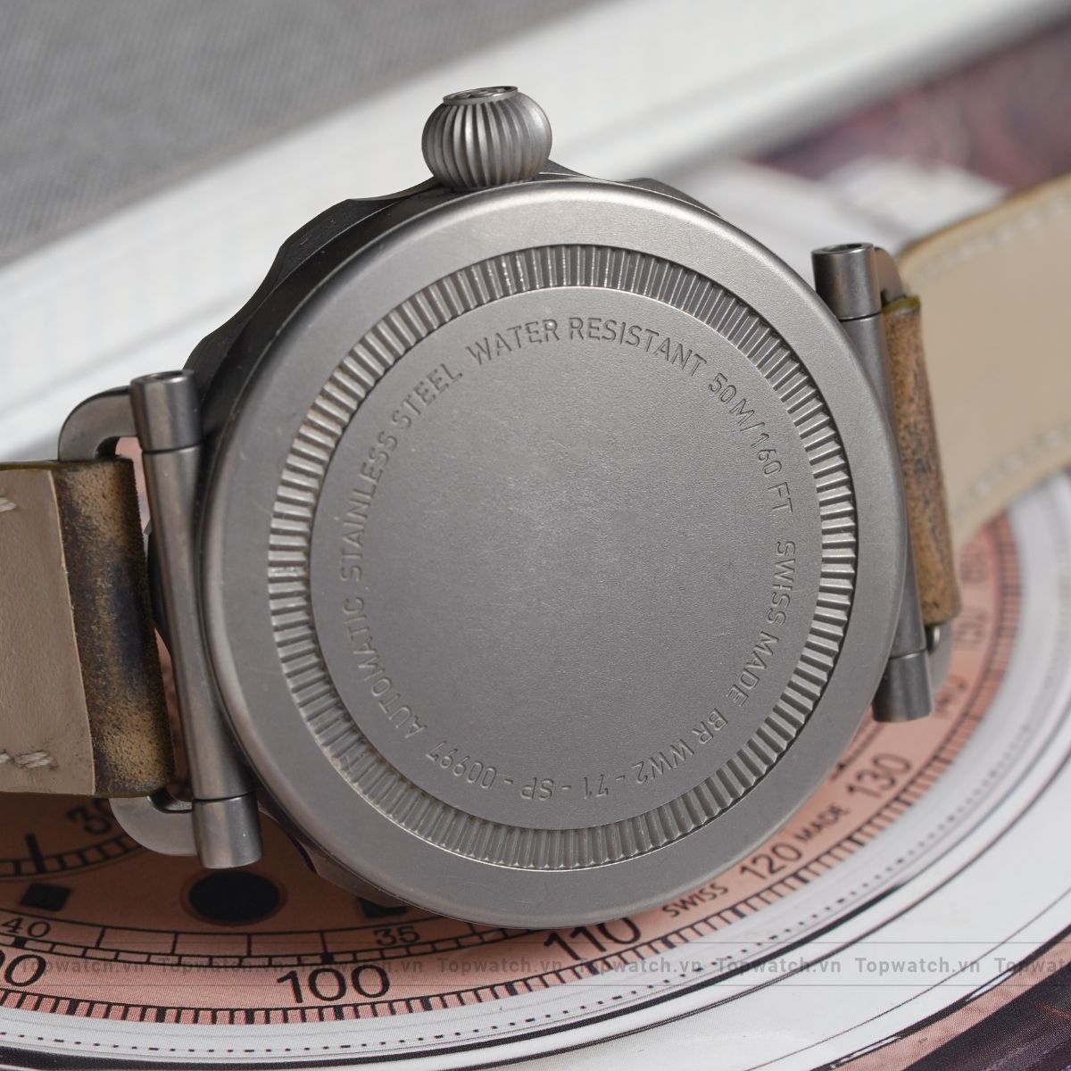 Đồng hồ Bell & Ross Vintage Mens Watch BRWW2-REG-HER/SCA Đồng hồ Bell & Ross Vintage Mens Watch BRWW2-REG-HER/SCA