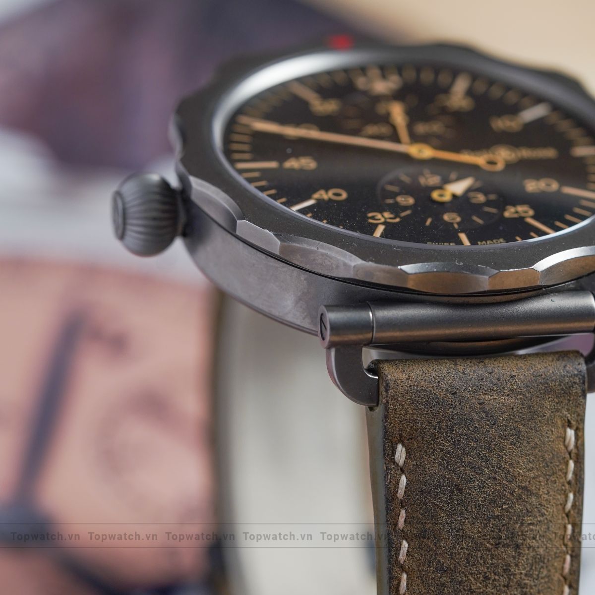 Đồng hồ Bell & Ross Vintage Mens Watch BRWW2-REG-HER/SCA Đồng hồ Bell & Ross Vintage Mens Watch BRWW2-REG-HER/SCA