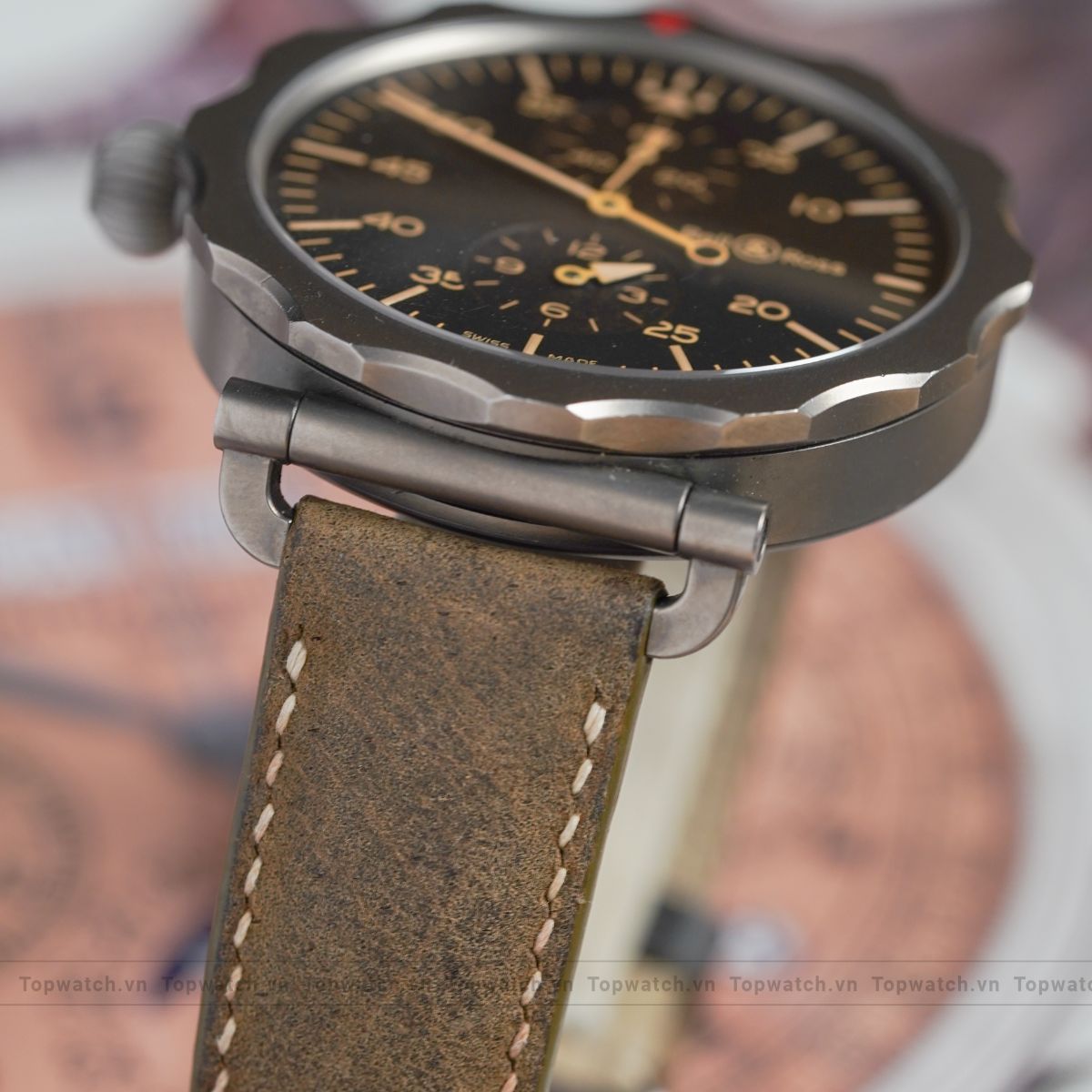 Đồng hồ Bell & Ross Vintage Mens Watch BRWW2-REG-HER/SCA Đồng hồ Bell & Ross Vintage Mens Watch BRWW2-REG-HER/SCA