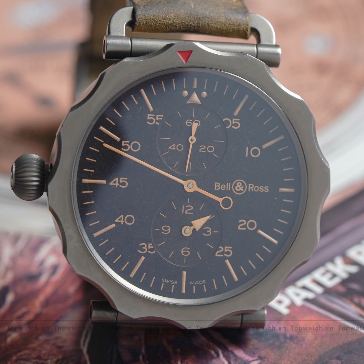 Đồng hồ Bell & Ross Vintage Mens Watch BRWW2-REG-HER/SCA Đồng hồ Bell & Ross Vintage Mens Watch BRWW2-REG-HER/SCA