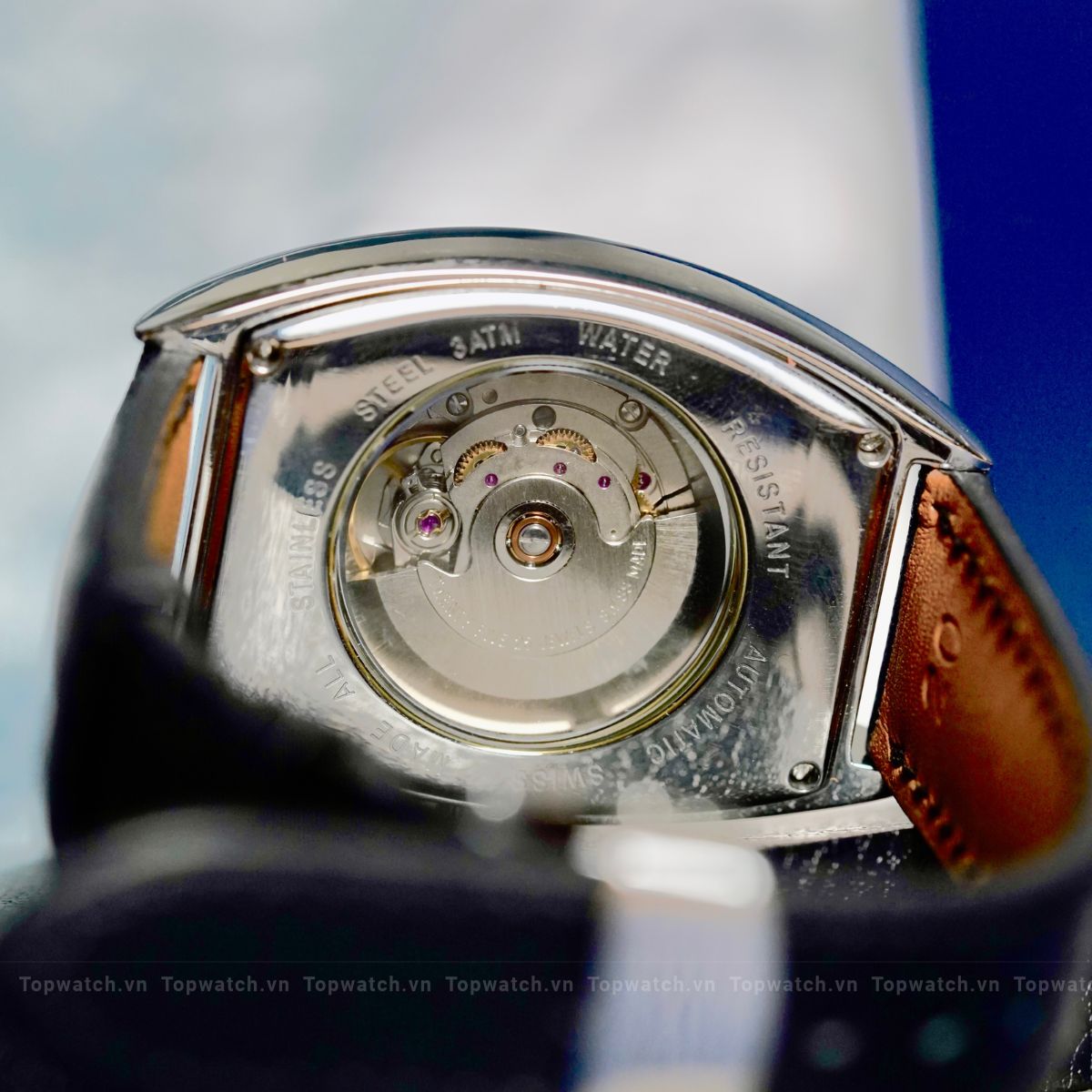 Đồng hồ Trias Tonneau Swiss Made Automatic Đồng hồ Trias Tonneau Swiss Made Automatic