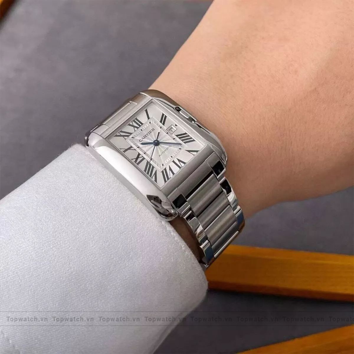 Cartier Tank W5310009 Anglaise Watch 39.2x29.8mm Cartier Tank W5310009 Anglaise Watch 39.2x29.8mm