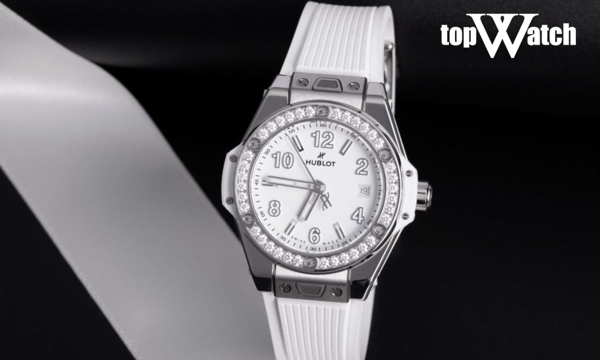 Hướng dẫn cách đeo đồng hồ Hublot chuẩn đẹp cho nam và nữ dòng hublot big bang one click steel white