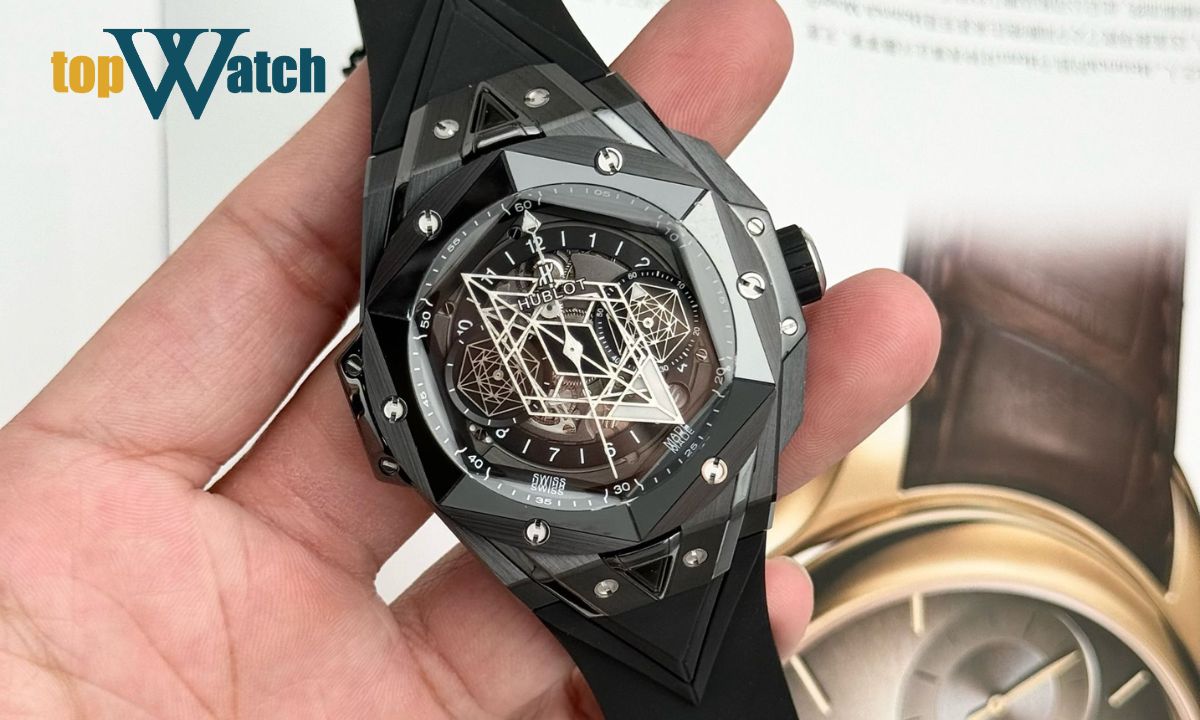 Hướng dẫn cách đeo đồng hồ Hublot chuẩn đẹp cho nam và nữ dòng hublot big bang sang bleu ii ceramic