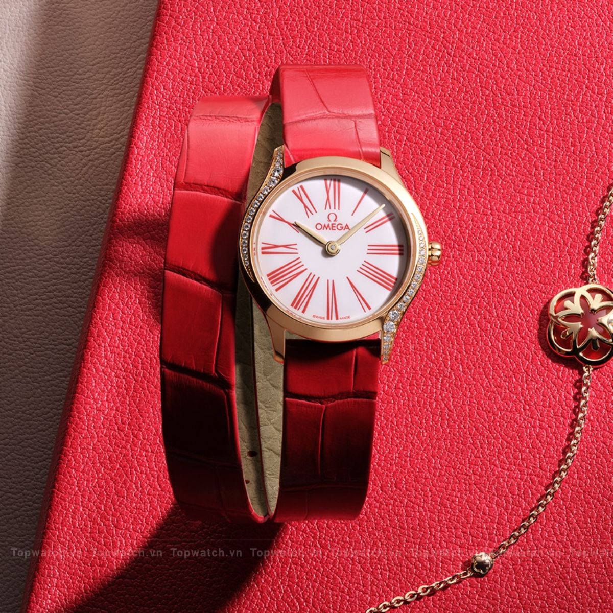 Omega De Ville Red - Tone Mini Trésor Watch 26 mm Omega De Ville Red - Tone Mini Trésor Watch 26 mm