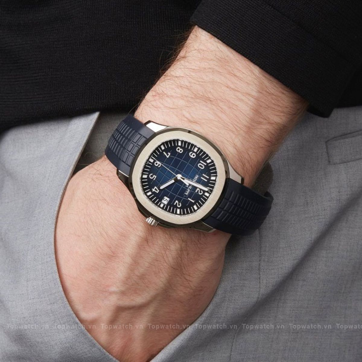Patek Philippe 5168G-001 Aquanaut Arabic 42.2mm Patek Philippe 5168G-001 Aquanaut Arabic 42.2mm
