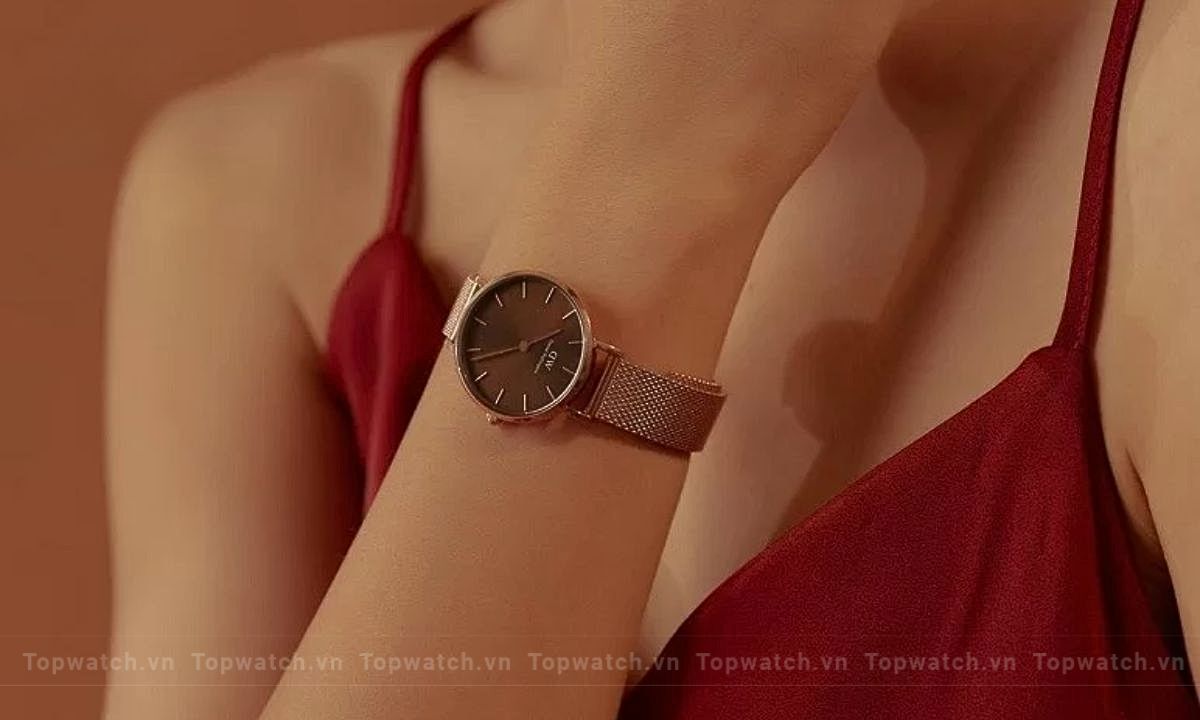 Đeo đồng hồ theo xu hướng thời trang