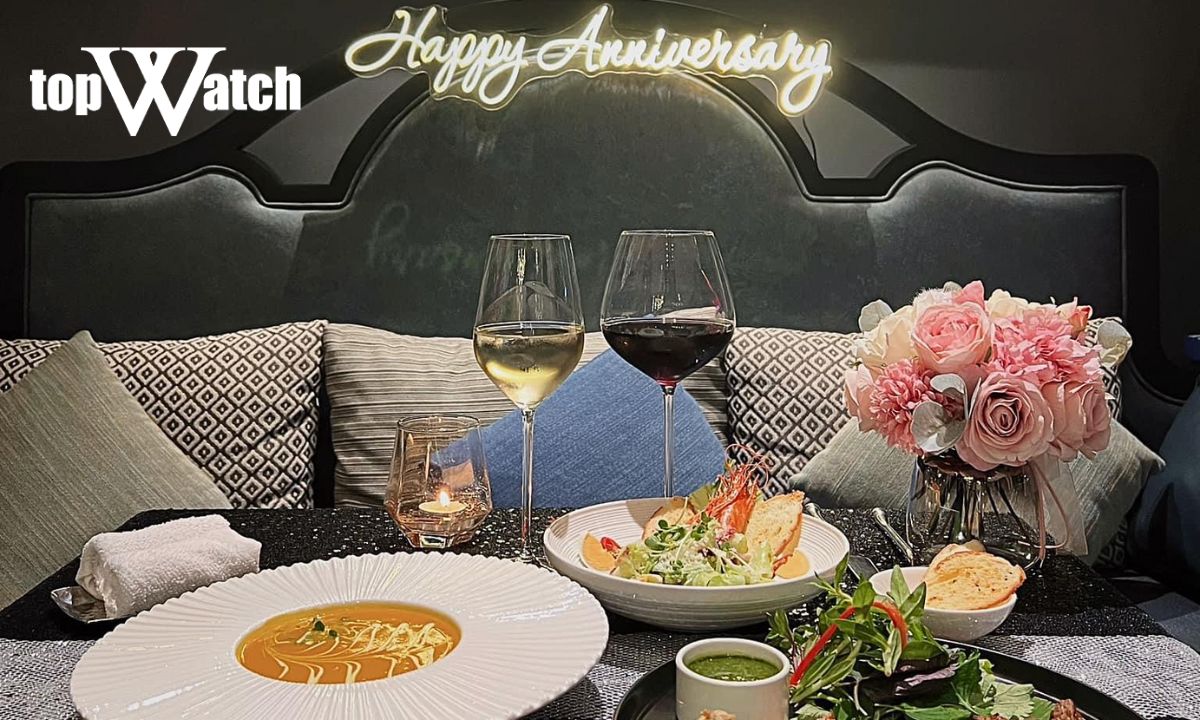 Kỷ niệm ngày cưới: Top 25 món quà ý nghĩa nhất cho vợ chồng tặng bữa tối lãng mạn riêng tư