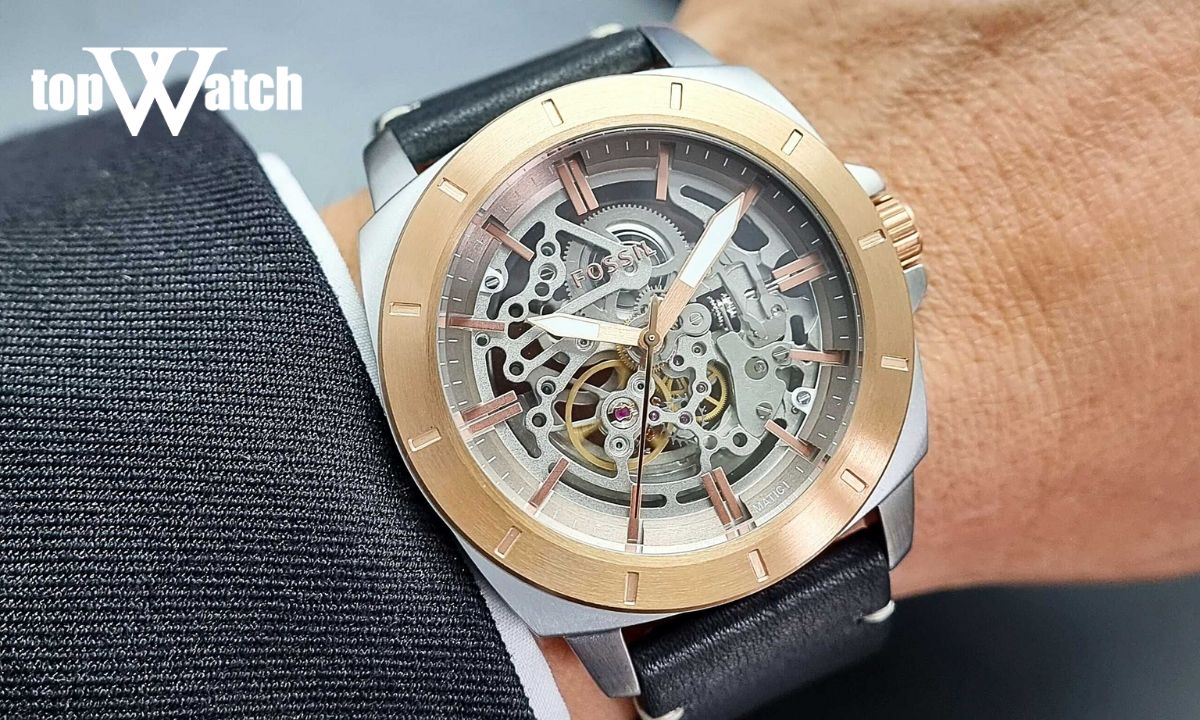 Hướng dẫn cách sử dụng đồng hồ cơ và bảo quản đúng chuẩn Đeo đồng hồ mỗi ngày để bộ máy tự động được nạp đầy năng lượng