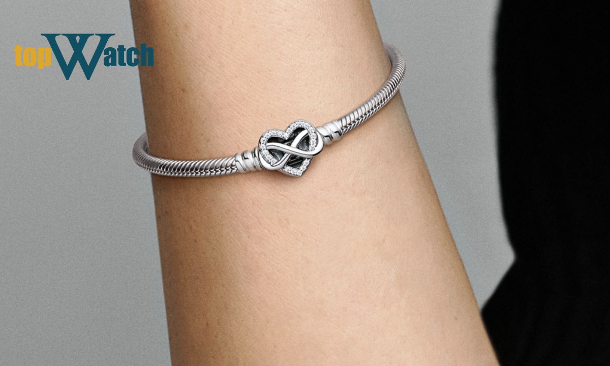 Kỷ niệm ngày cưới: Top 25 món quà ý nghĩa nhất cho vợ chồng Tặng vòng tay Pandora cho vợ