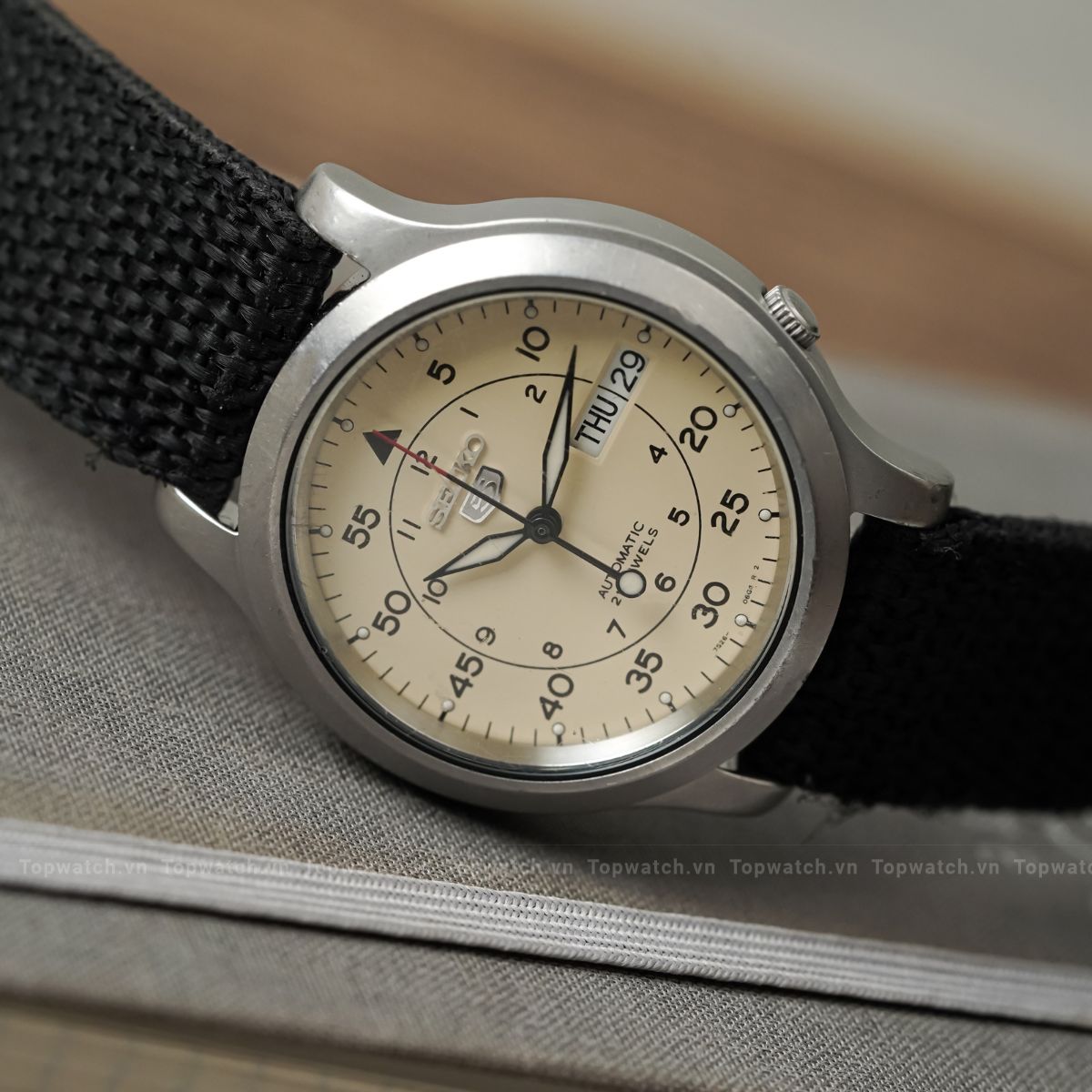 Đồng hồ Seiko 5 SNK803K2 Đồng hồ Seiko 5 SNK803K2 - Ảnh 3