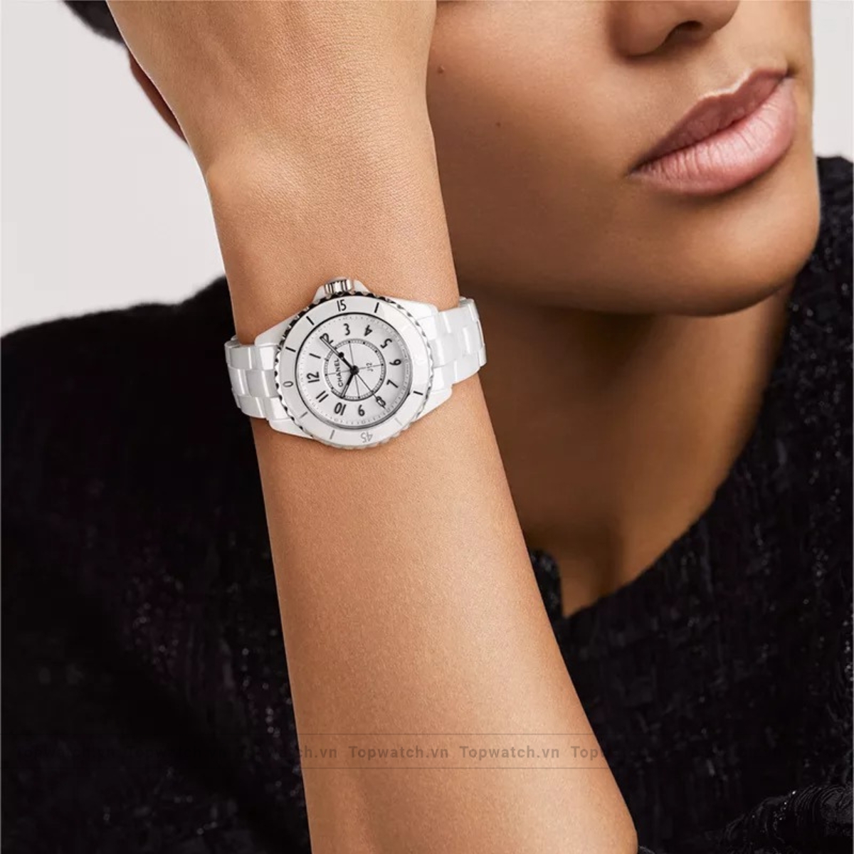 Chanel J12 H5698 Watch 33mm Chanel J12 H5698 Watch 33mm - Ảnh 2