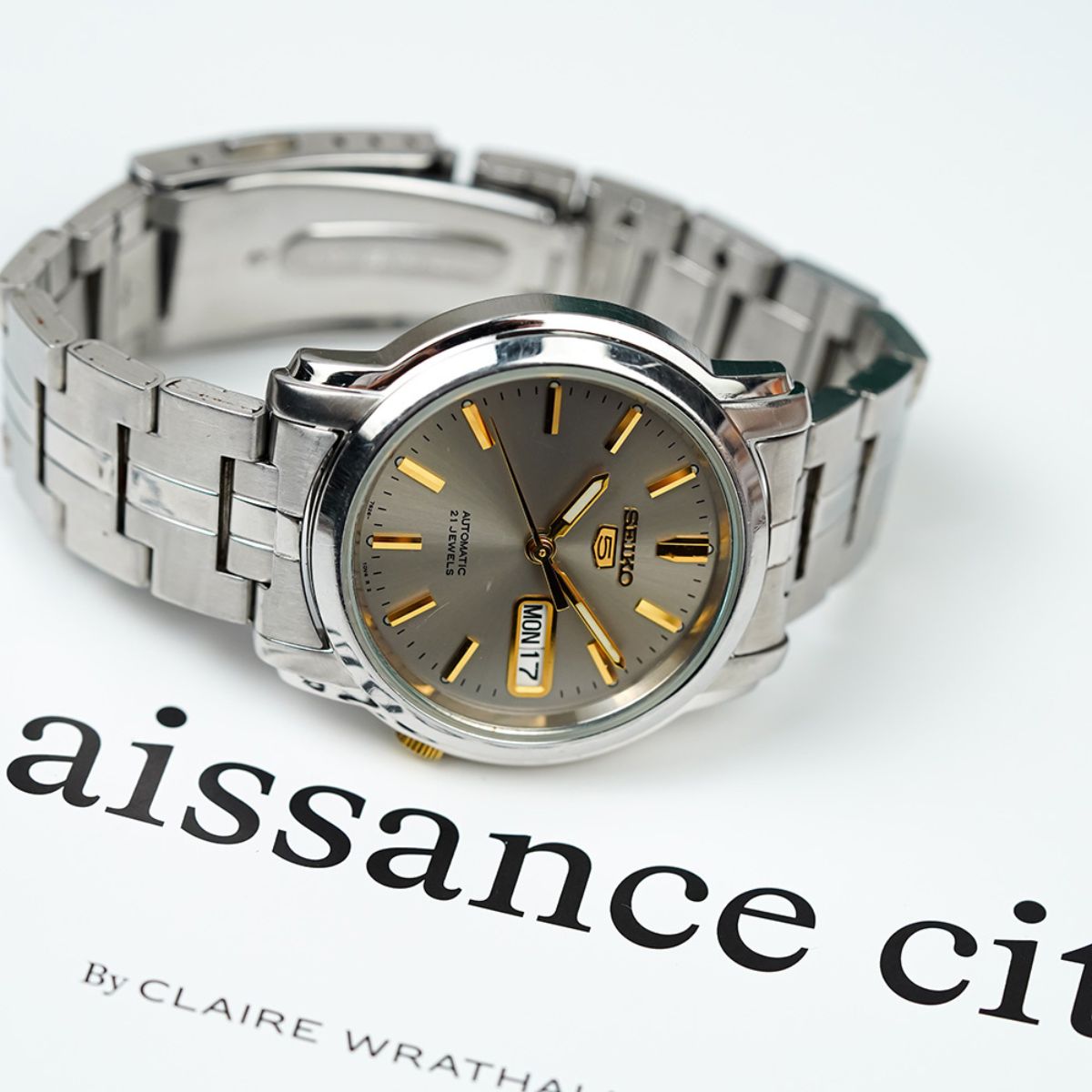 Đồng hồ Seiko 5 SNKK67K1 Đồng hồ Seiko 5 SNKK67K1 - Ảnh 2