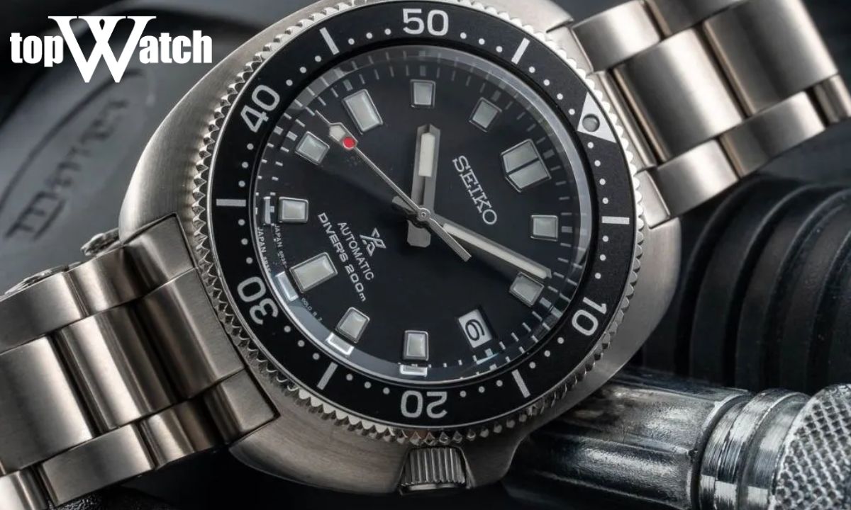 TOP 10 đồng hồ thể thao chống nước bền bỉ, đáng tiền Đồng hồ Seiko Turtle SRPE93