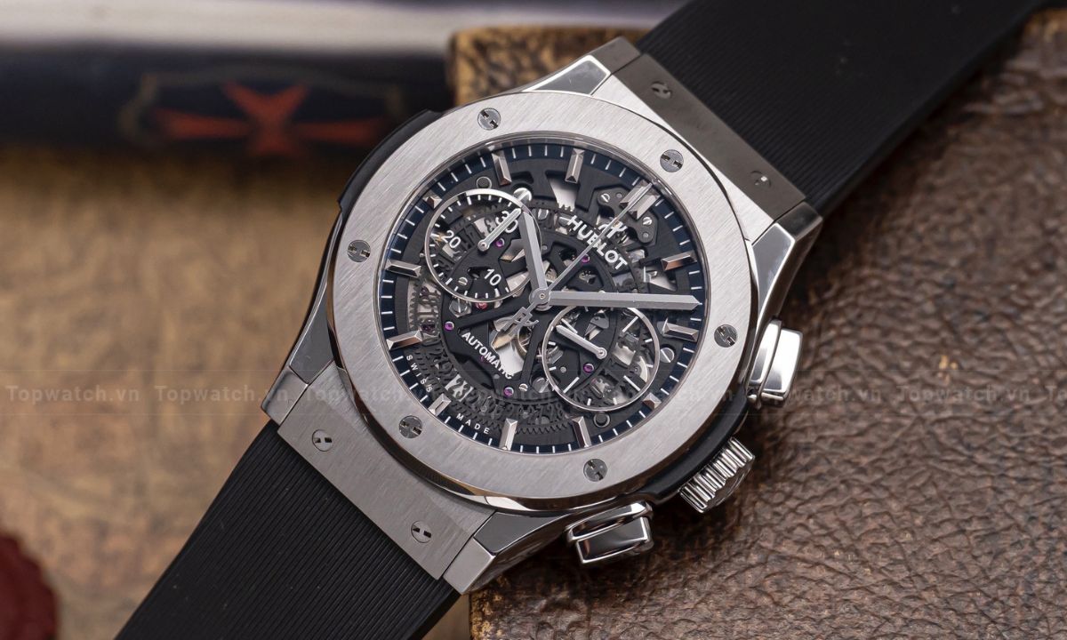 Đồng hồ Hublot Classic Fusion Aerofusion Titanium 525.NX.0170.RX