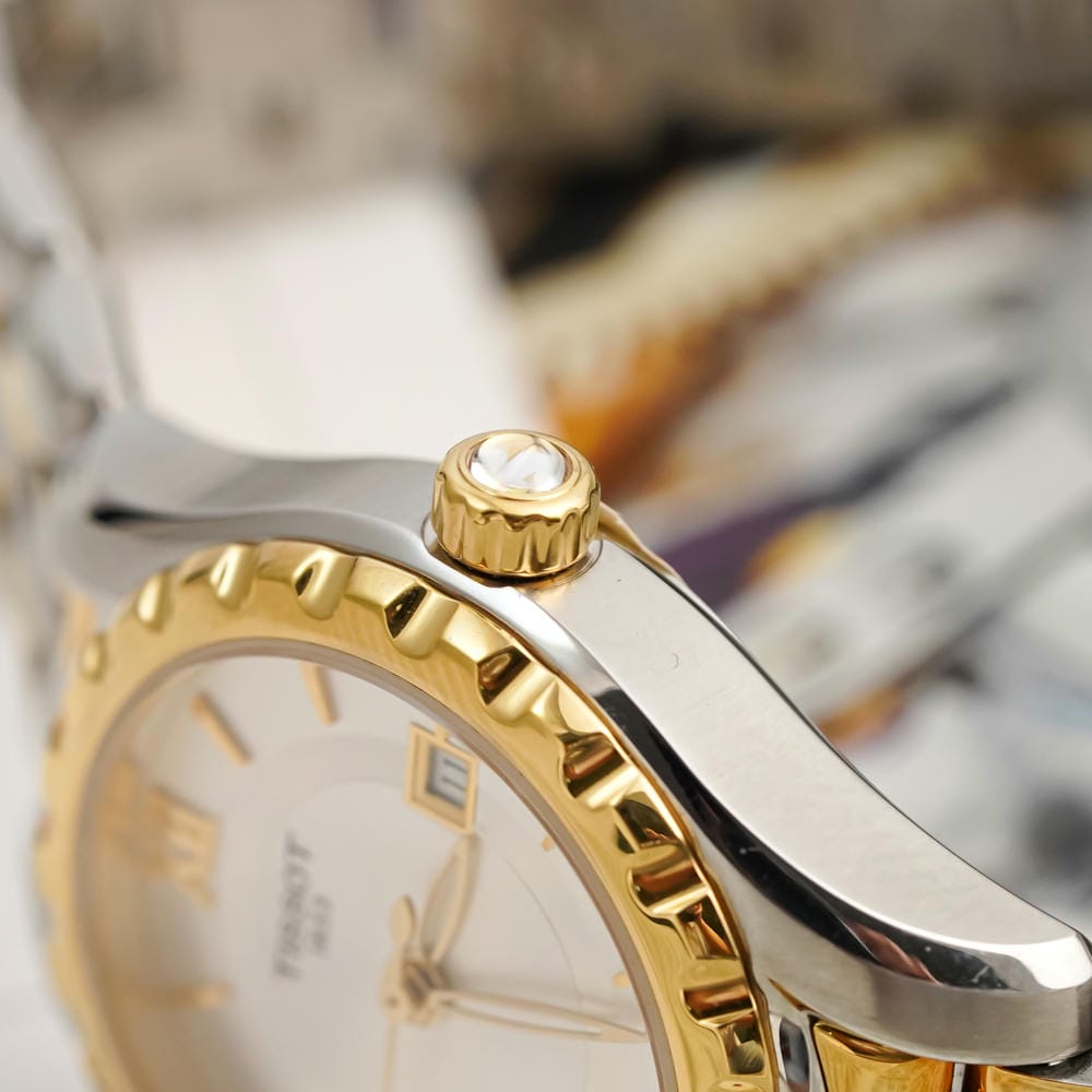 Đồng hồ Tissot Nữ T072.010.22.038.00 Dây Thép Không Gỉ Mạ Vàng 28mm Đồng hồ Tissot Nữ T072.010.22.038.00 Dây Thép Không Gỉ Mạ Vàng 28mm - Ảnh 4