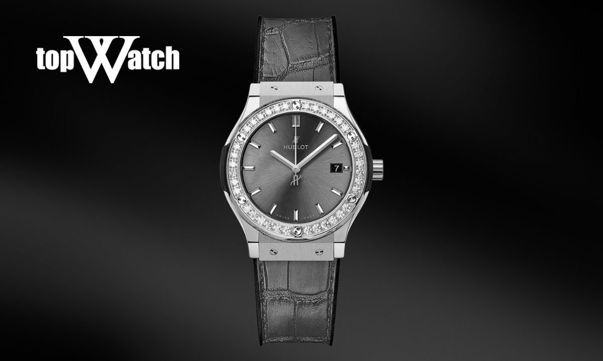 Top 11 mẫu đồng hồ Hublot màu xám đa dạng phong cách và mức giá Đồng hồ Hublot Classic Fusion Racing Grey Titanium 33mm 581.NX.7071.RX