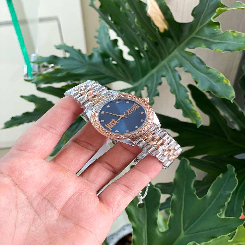 Đồng hồ Just Cavalli Nữ JC1L195M0125 Dây Thép Không Gỉ 34mm Đồng hồ Just Cavalli Nữ JC1L195M0125 Dây Thép Không Gỉ 34mm - Ảnh 2