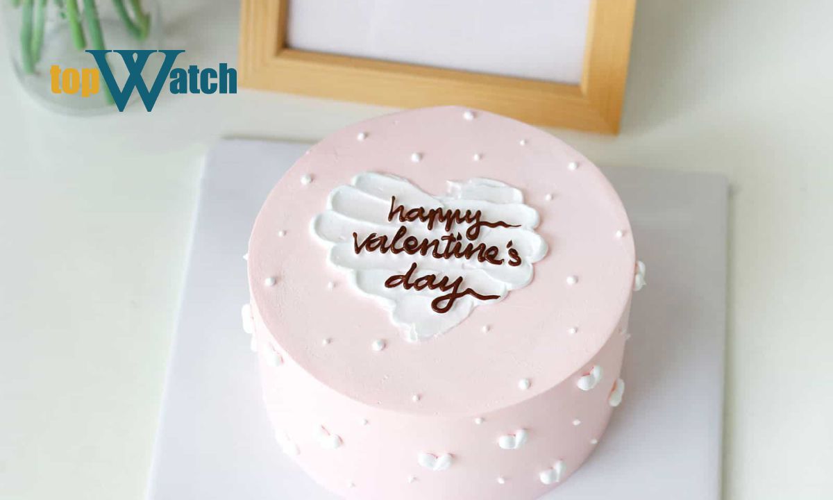20+ ý tưởng quà Valentine cho vợ yêu thật lãng mạn, ý nghĩa và tinh tế Bánh kem Valentine hồng ngọt ngào gửi lời yêu thương đến người đặc biệt