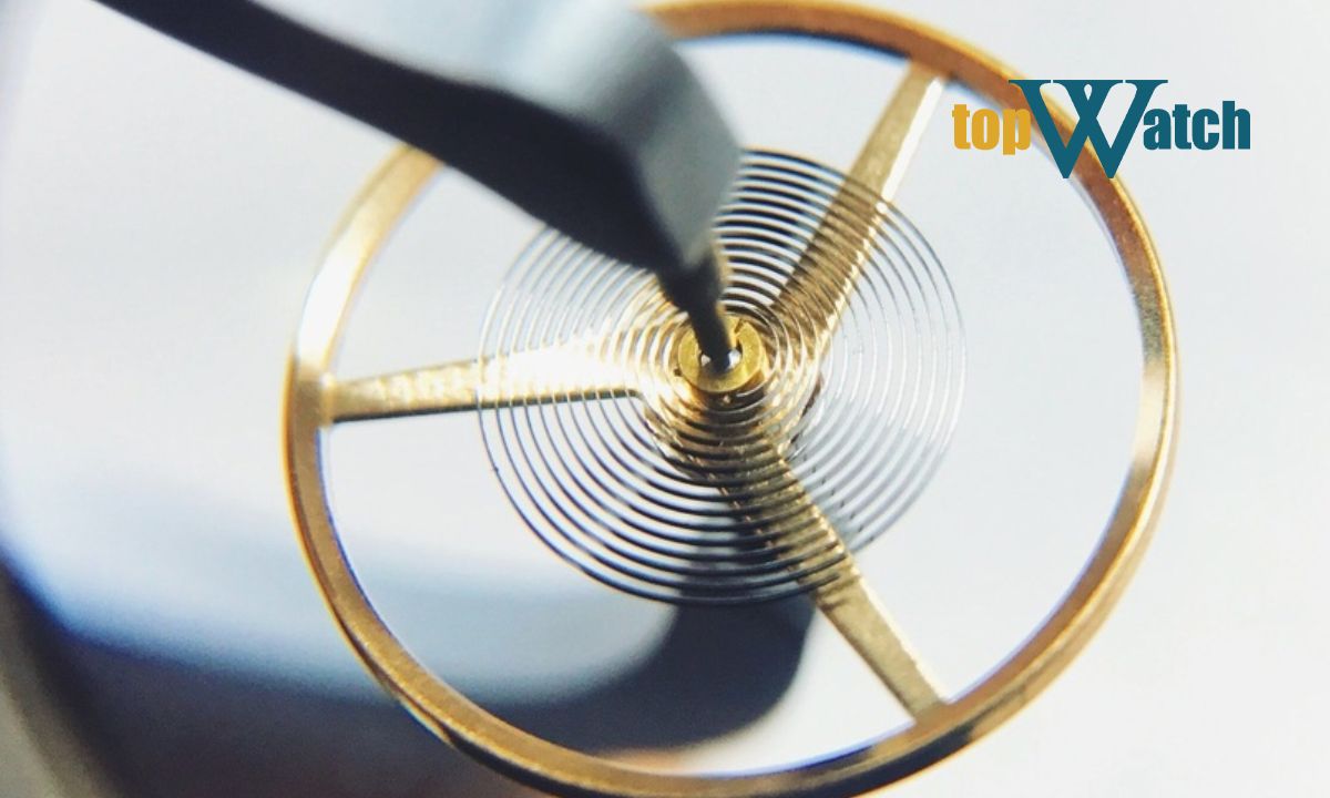 Nguyên nhân đồng hồ cơ bị đứt dây cót và cách khắc phục hiệu quả Dây cót được thay bởi chuyên gia đồng hồ