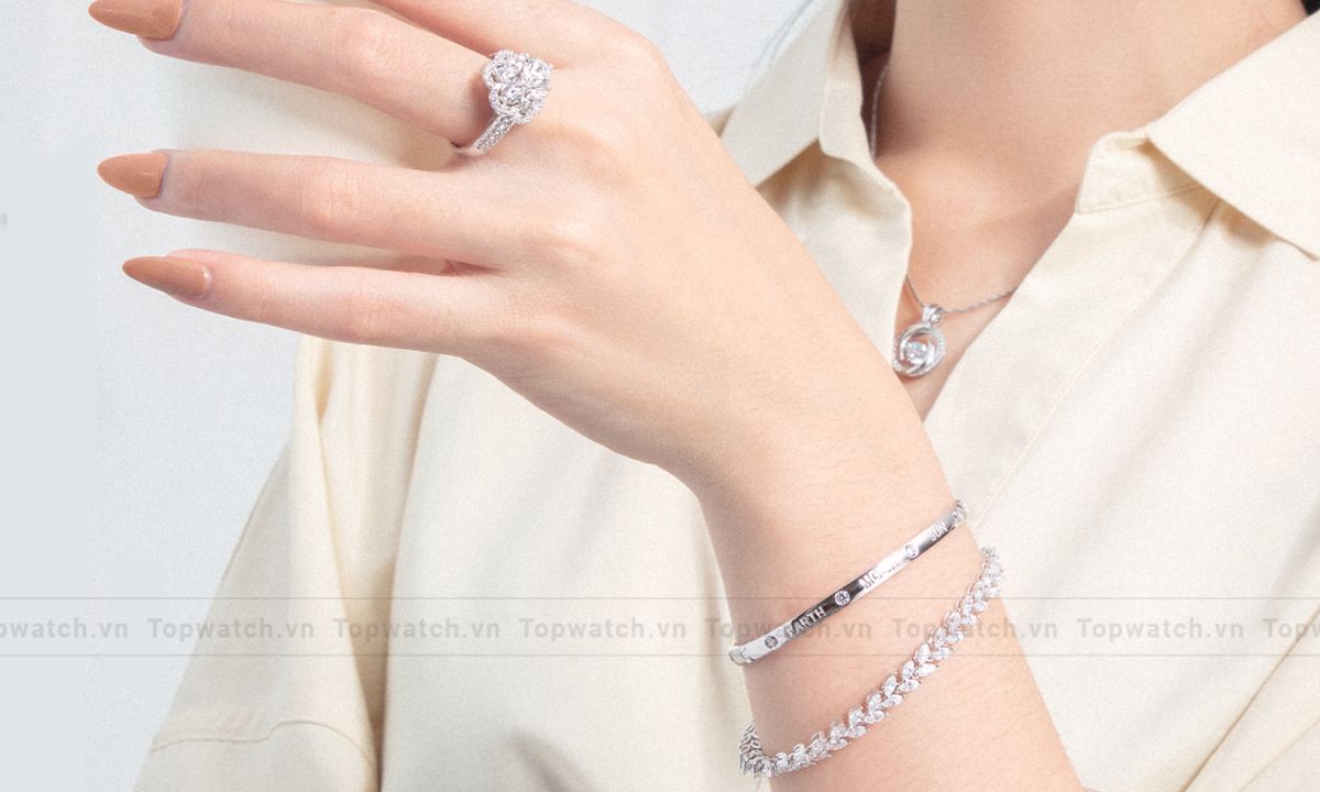 Trang sức vàng trắng cho nữ
