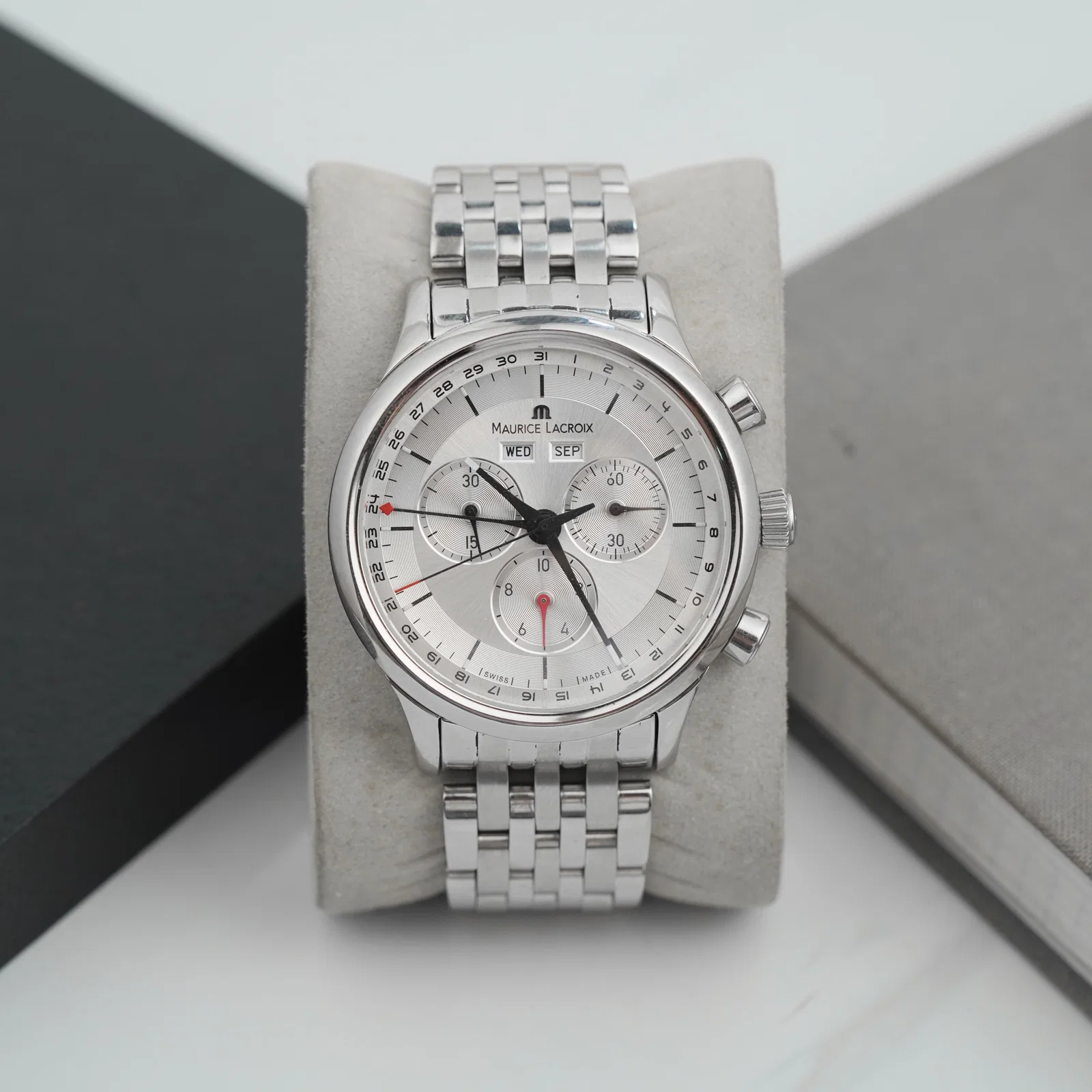 Đồng hồ Maurice Lacroix Les Classiques LC1228-SS002-131 Chronograph Đồng hồ Maurice Lacroix Les Classiques LC1228-SS002-131 Chronograph