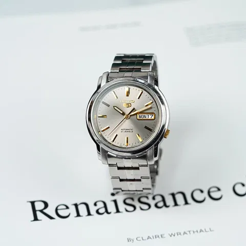 Đồng hồ Seiko 5 SNKK67K1