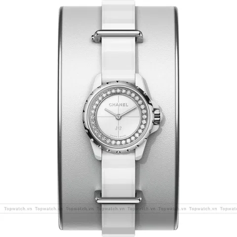 Chanel J12.XS H4664 Watch 19mm
